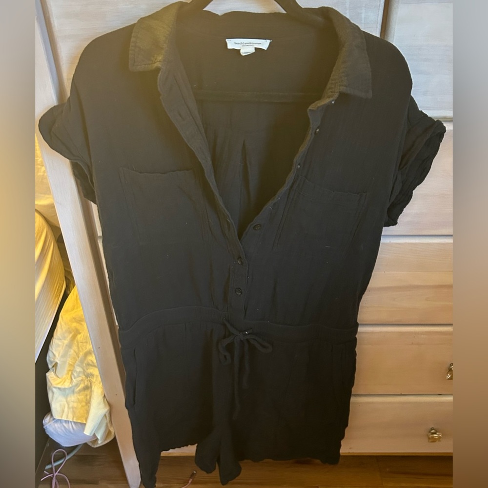 Beach Lunch Lounge black slub cotton romper size medium